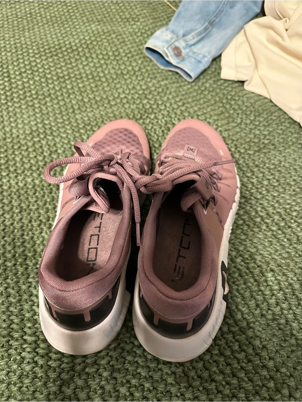 Nike gently used